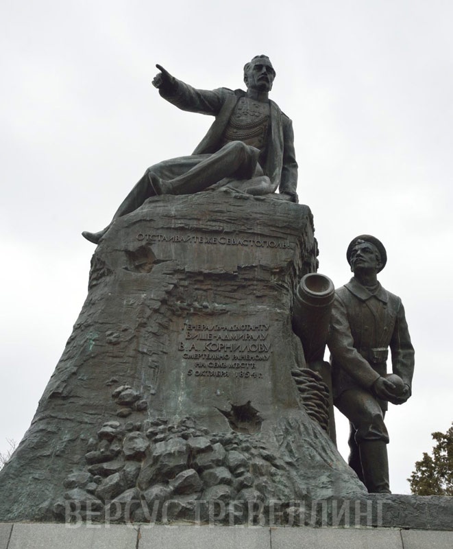 Памятник адмиралу Корнилову в Севастополе